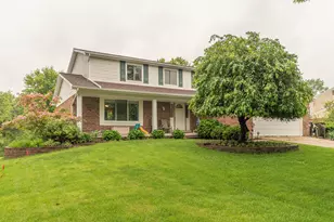 952 Colony Dr, Saline, MI 48176 - Photo 1