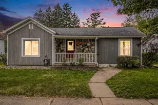 512 Clark St, Big Rapids, MI 49307 - Photo 1