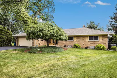 301 Lakeshore Drive, Battle Creek, MI 49015 - Photo 1