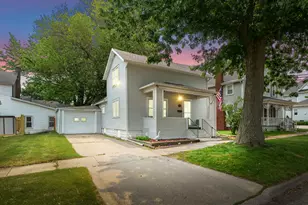 716 Price St, Saint Joseph, MI 49085 - Photo 1