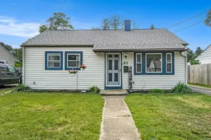 53 N Mason Ave, Battle Creek, MI 49037 - Photo 1