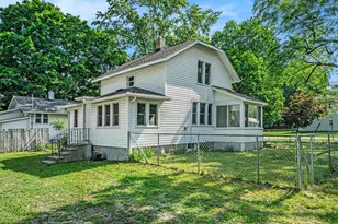 434 Liberty St, Lawton, MI 49065 - Photo 1