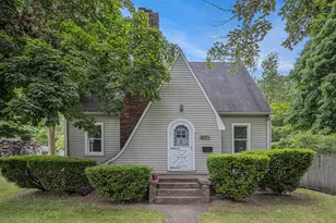 5147 N Riverview Dr, Kalamazoo, MI 49004 - Photo 1