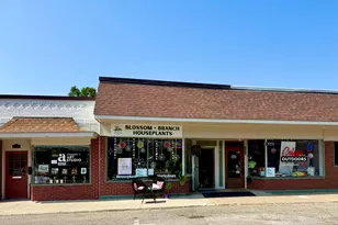 1115 Washington Ave, Grand Haven, MI 49417 - Photo 1