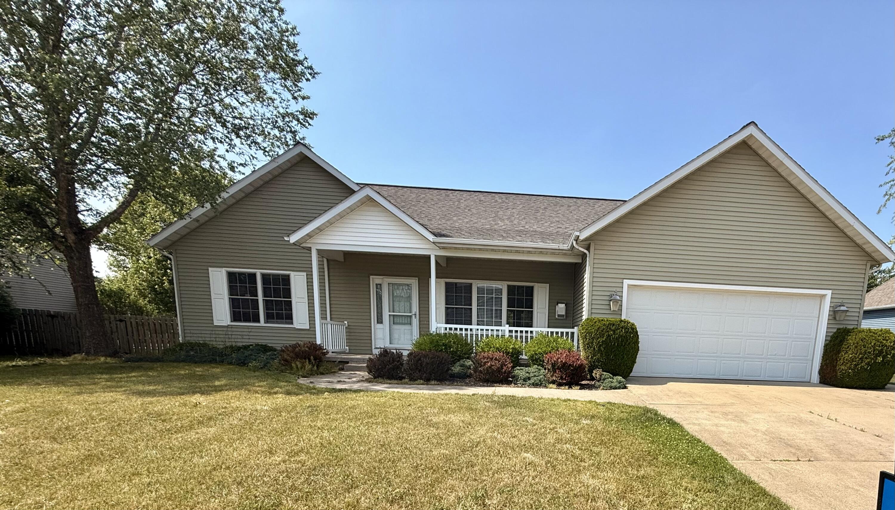 5798 Wacker Dr, Stevensville, MI 49127 - MLS 25028933 - Coldwell Banker