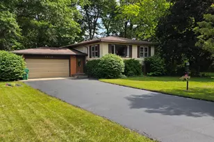 28548 Fairlane Dr, Dowagiac, MI 49047 - Photo 1