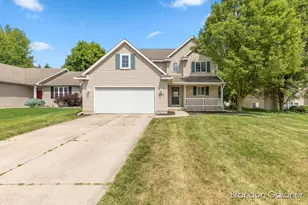 626 Lasalle Ave NW, Grand Rapids, MI 49534 - Photo 1