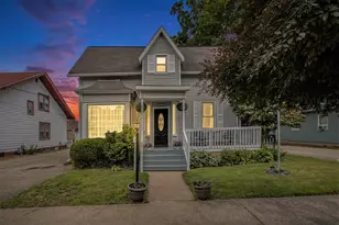 105 Clark St, Buchanan, MI 49107 - Photo 1