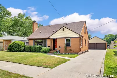 832 Van Buren Avenue NW, Grand Rapids, MI 49504 - Photo 1