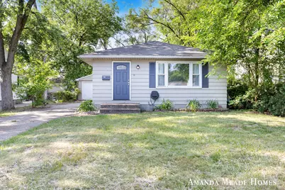 576 Van Allen Street SE, Wyoming, MI 49548 - Photo 1