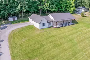 5412 Blackberry Ln, Coloma, MI 49038 - Photo 1