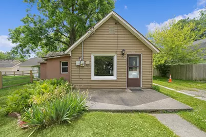 318 Oak Street SE, Caledonia, MI 49316 - Photo 1
