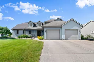 10471 Hunters Creek Dr, Zeeland, MI 49464 - Photo 1