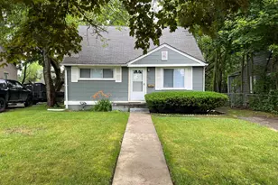 470 Fildew Ave, Pontiac, MI 48341 - Photo 1