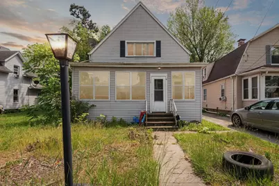 56 E Kingman Avenue, Battle Creek, MI 49014 - Photo 1