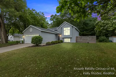 410 S Cedar Street, Greenville, MI 48838 - Photo 1