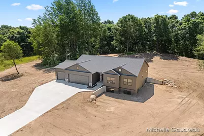 3551 Leaf Lane, Freeport, MI 49325 - Photo 1