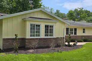 1963 Sarasota Ct, Muskegon, MI 49441 - Photo 1