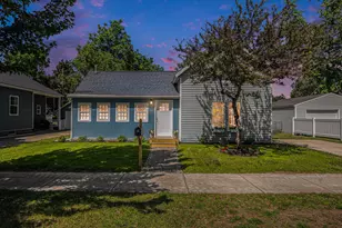 507 N Robert St, Ludington, MI 49431 - Photo 1