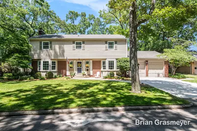 539 Overbrook Lane SE, Grand Rapids, MI 49507 - Photo 1