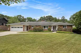 2015 Chevy Chase Blvd, Kalamazoo, MI 49008 - Photo 1