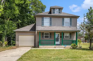 885 Broadway, Benton Harbor, MI 49022 - Photo 1