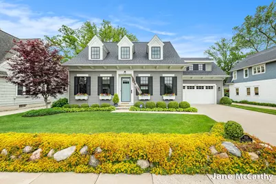 553 Lovett Avenue SE, East Grand Rapids, MI 49506 - Photo 1