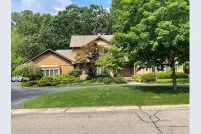 4330 Ramsgate Lane, Bloomfield Hills, MI 48302 - Photo 1