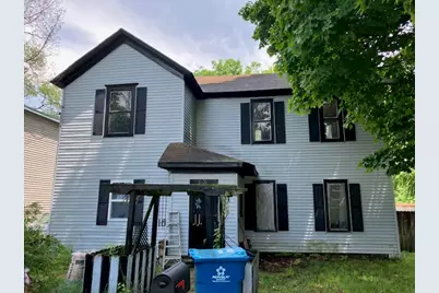 71 McKinley Avenue S, Battle Creek, MI 49017 - Photo 1