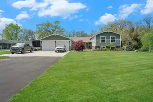 70348 Sunrise Dr, Edwardsburg, MI 49112 - Photo 1