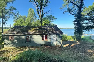 925 Shepherd Ln, Coldwater, MI 49036 - Photo 1