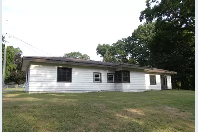 1634 Ogden Avenue, Benton Harbor, MI 49022 - Photo 1