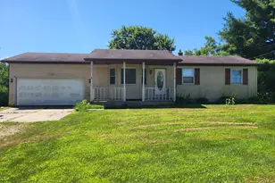 17455 Starbrick St, Edwardsburg, MI 49112 - Photo 1