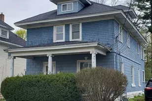 39 East Ave S, Battle Creek, MI 49017 - Photo 1