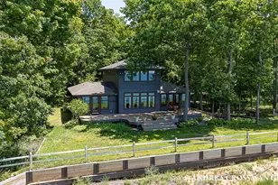 1228 Shore Crest Dr, South Haven, MI 49090 - Photo 1