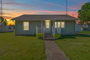 105 Hillsdale St, Waldron, MI 49288 - Photo 1