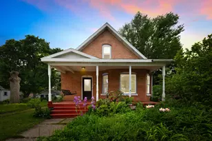 920 Wisconsin Ave, Saint Joseph, MI 49085 - Photo 1