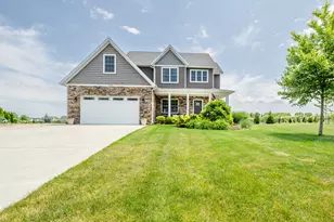 4785 Lauren Ln, Saint Joseph, MI 49085 - Photo 1