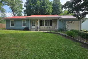 22 Leroy St, Hillsdale, MI 49242 - Photo 1