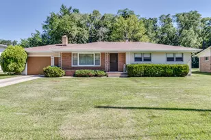 925 Meadow Dr, Battle Creek, MI 49015 - Photo 1