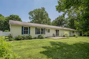 420 N Wilson St, Vicksburg, MI 49097 - Photo 1
