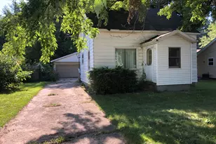 1483 Rose Ave, Benton Harbor, MI 49022 - Photo 1