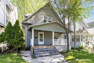 129 Sweet St NE, Grand Rapids, MI 49505 - Photo 1