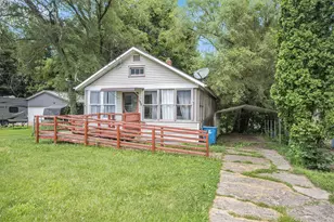 100 Eldred St, Battle Creek, MI 49015 - Photo 1
