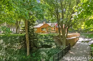 704 Graafschap Rd, Holland, MI 49423 - Photo 1