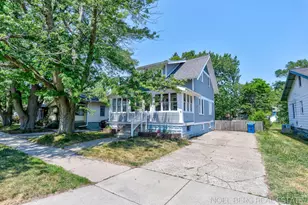 1307 Waverly Ave, Grand Haven, MI 49417 - Photo 1