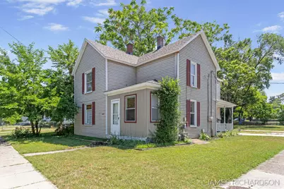 1002 Madison Street, Grand Haven, MI 49417 - Photo 1