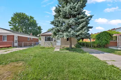 11107 Toepfer Road, Warren, MI 48089 - Photo 1