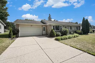 5438 Greenboro Dr SE, Kentwood, MI 49508 - Photo 1