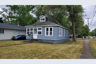 1061 E Forest Avenue, Muskegon, MI 49442 - Photo 1